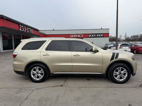 Used 2011 Dodge Durango Crew w/ Trailer Tow Group IV image 2