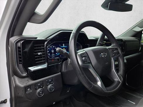 Used 2025 Chevrolet Silverado 1500 RST w/ Protection Package image 4