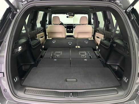 New 2025 Jeep Grand Cherokee L Limited w/ Black Appearance Package image 14