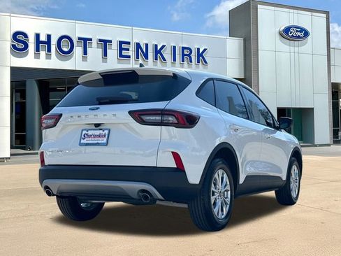 New 2026 Ford Escape Active FWD image 8