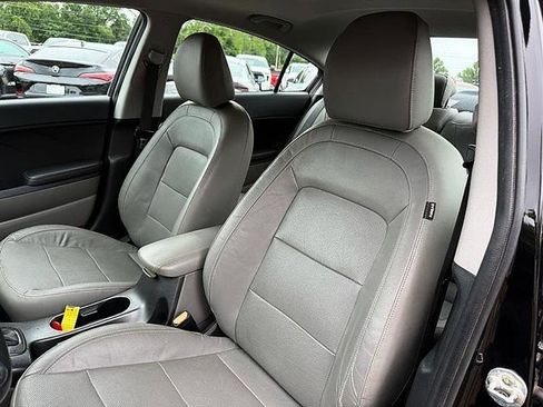 Used 2015 Kia Forte EX w/ Premium Package FWD image 12