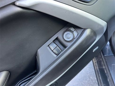 Used 2021 Chevrolet Camaro LT w/ Technology Package image 17