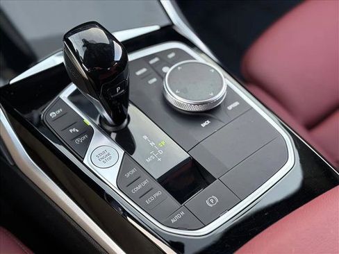 Certified 2022 BMW 230i Coupe w/ Convenience Package image 12