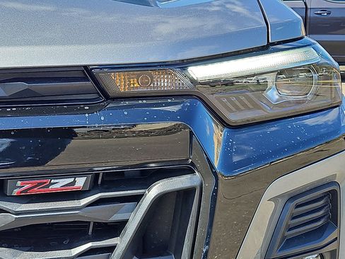 Used 2025 Chevrolet Colorado Z71 w/ Z71 Convenience Package 2 image 9