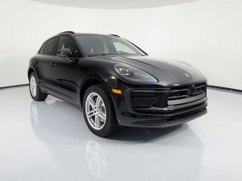 New 2026 Porsche Macan AWD/4WD image 12