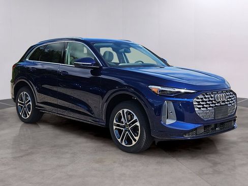 New 2026 Audi Q5 Premium Plus AWD/4WD image 2