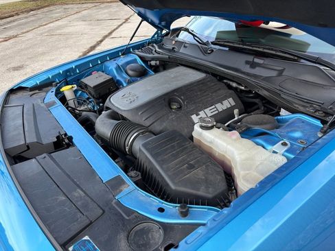 Used 2023 Dodge Challenger R/T w/ Plus Package image 18