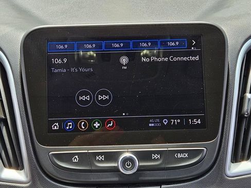 Used 2024 Chevrolet Malibu LT image 22