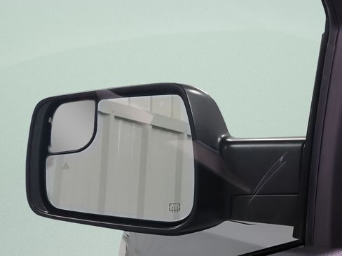 Used 2019 RAM 1500 Laramie AWD/4WD image 23