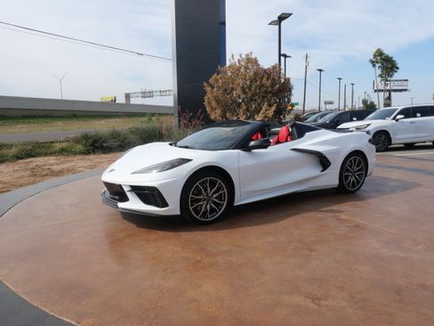 Used 2024 Chevrolet Corvette 2LT w/ Z51 Performance Package image 5