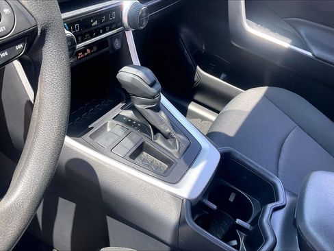 Used 2025 Toyota RAV4 XLE w/ Convenience Package FWD image 17
