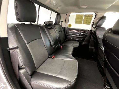 Used 2017 RAM 2500 Laramie w/ Convenience Group image 18