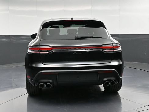 Certified 2026 Porsche Macan AWD/4WD image 7