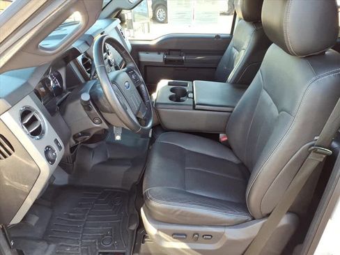 Used 2015 Ford F250 Lariat w/ Chrome Package image 15