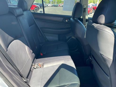 Used 2018 Subaru Outback 2.5i Limited AWD/4WD image 28