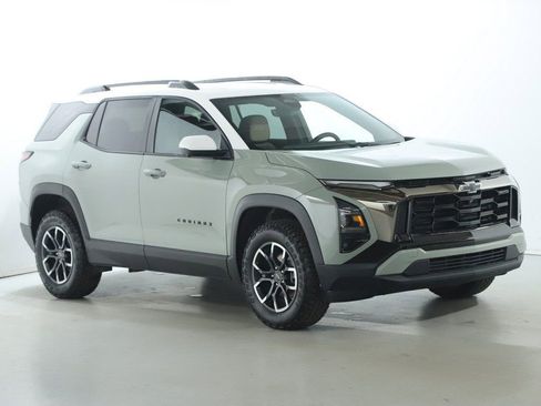 Used 2025 Chevrolet Equinox ACTIV w/ Safety and Technology Package image 1