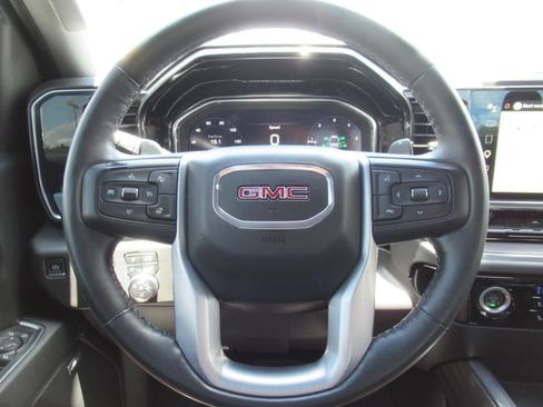 Used 2023 GMC Sierra 1500 SLT w/ SLT Premium Package AWD/4WD image 22