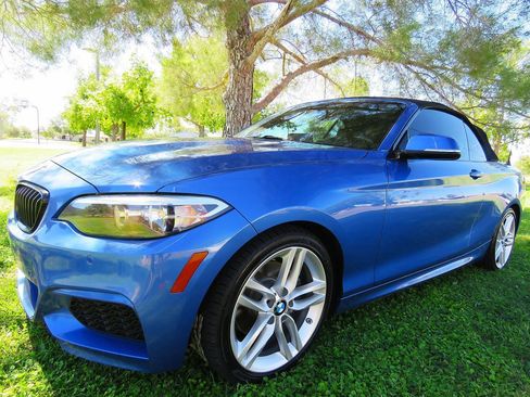 Used 2015 BMW 228i Convertible image 2