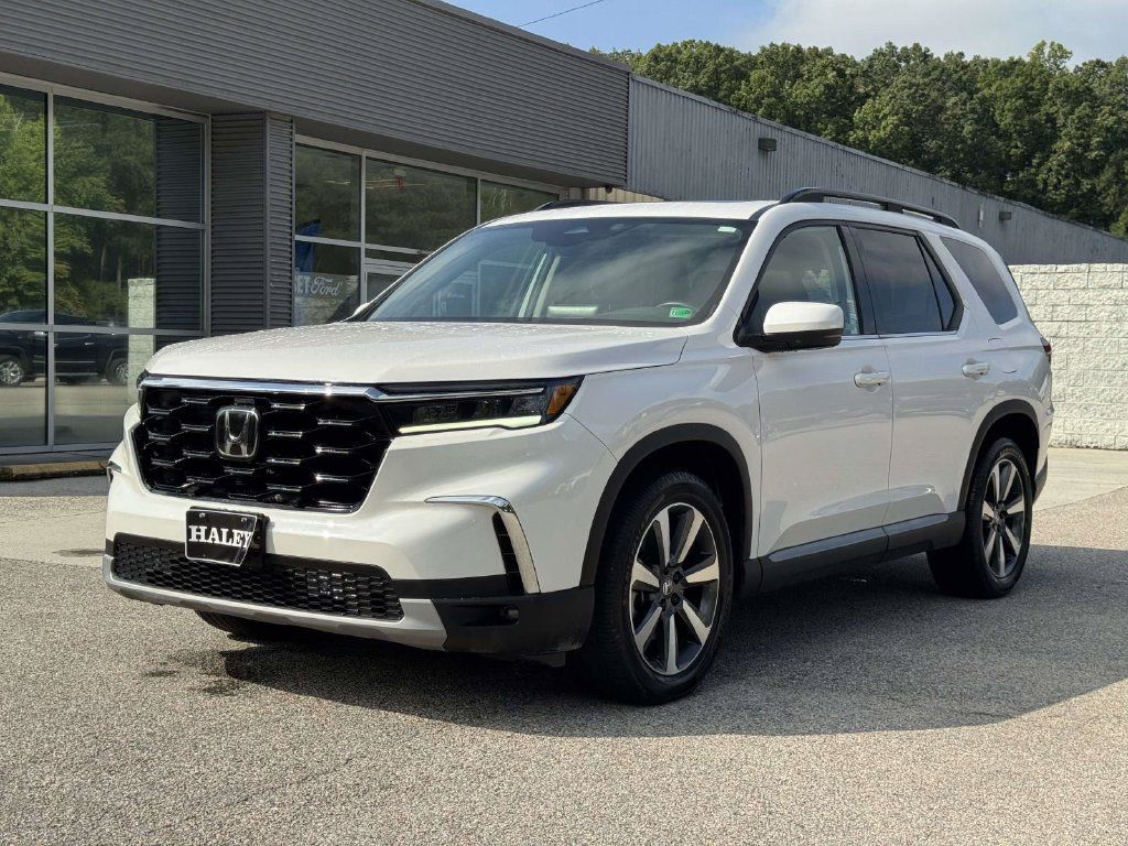 Used 2024 Honda Pilot Touring image 26