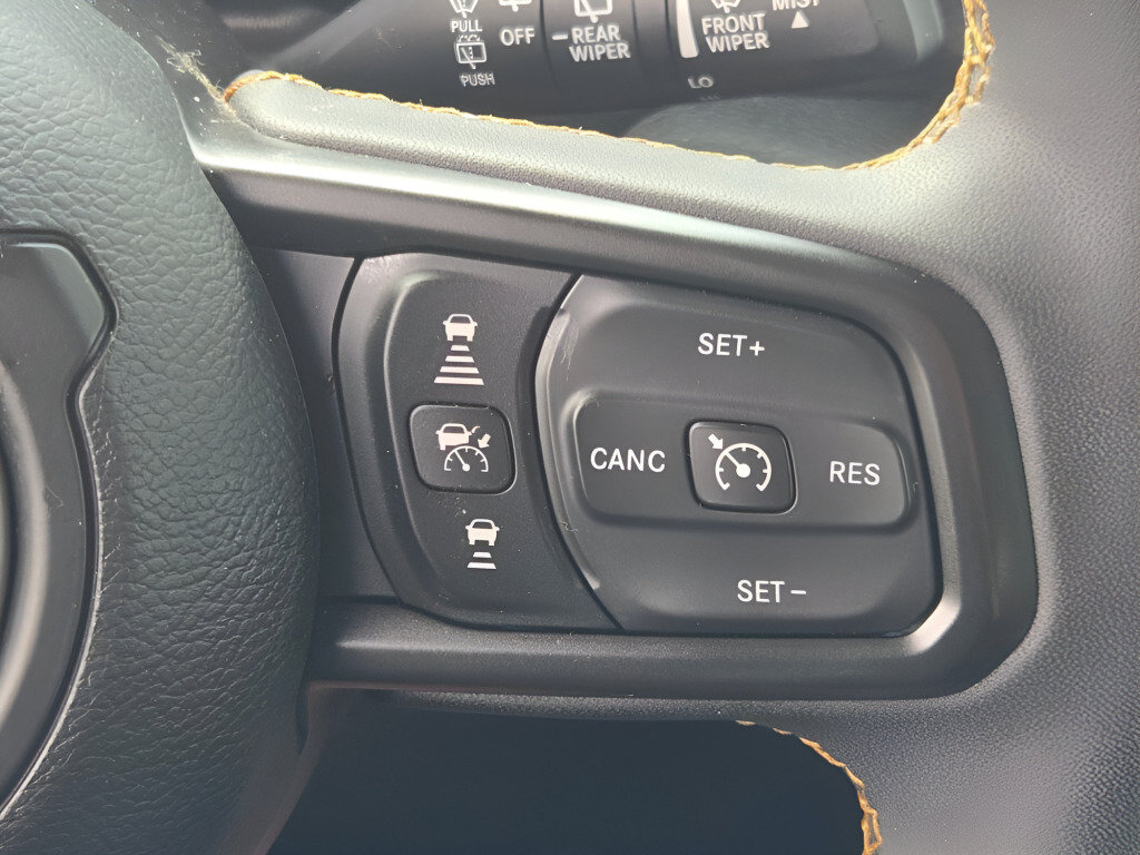 Used 2024 Jeep Wrangler Unlimited Sport AWD/4WD image 31