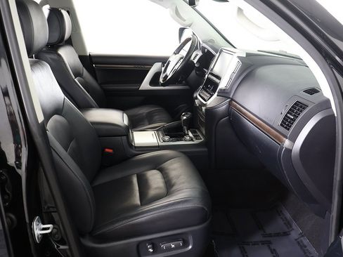 Used 2020 Toyota Land Cruiser image 37