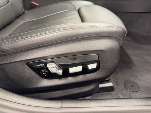 Used 2023 BMW 530i xDrive 530i xDrive w/ Executive Package image 53