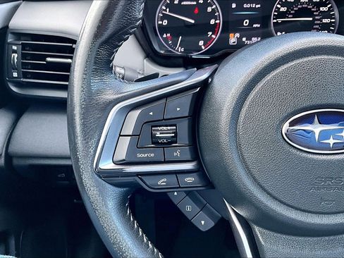 Used 2022 Subaru Outback Premium image 11
