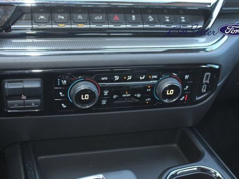 Used 2024 Chevrolet Silverado 1500 ZR2 w/ Technology Package AWD/4WD image 27