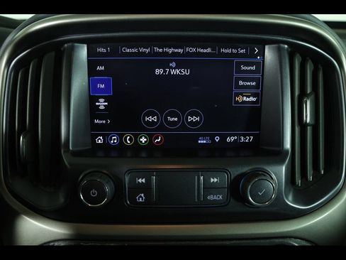 Used 2022 Chevrolet Colorado Z71 AWD/4WD image 26