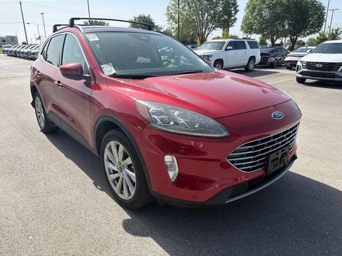Used 2021 Ford Escape Titanium w/ Titanium Elite Package AWD/4WD image 2