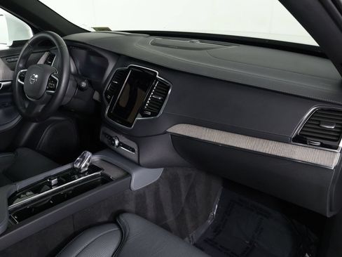 Certified 2023 Volvo XC90 T8 Ultimate AWD/4WD image 22