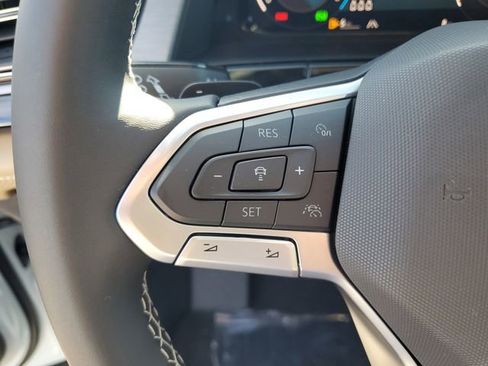 New 2026 Volkswagen Atlas Cross Sport SE FWD image 19