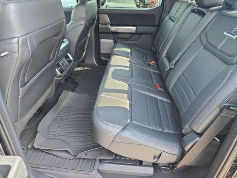 Used 2025 Ford F150 Platinum w/ FX4 Off-Road Package AWD/4WD image 16