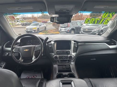 Used 2020 Chevrolet Suburban LT image 8