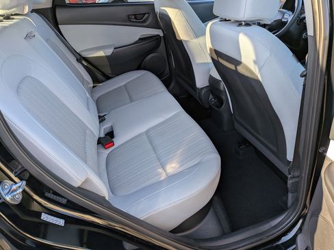 Used 2023 Hyundai Kona SEL image 31