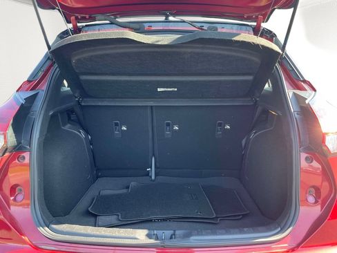 Used 2023 Nissan Kicks SR w/ SR Premium Package FWD image 10