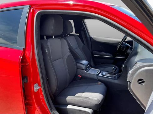 Used 2022 Dodge Charger SXT RWD image 9