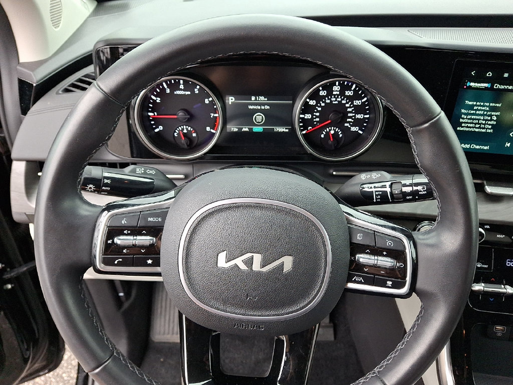 Certified 2024 Kia Carnival EX FWD image 24