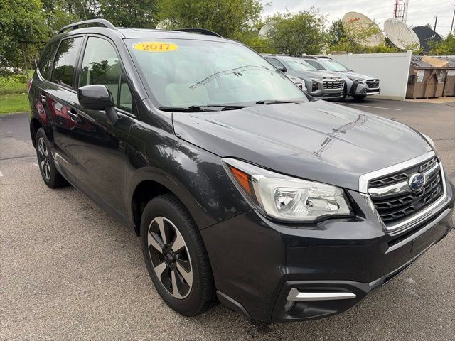 Used 2017 Subaru Forester 2.5i Premium AWD/4WD image 2