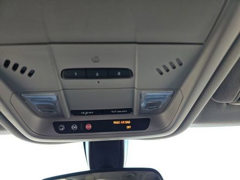 Used 2019 Chevrolet Equinox LT image 48