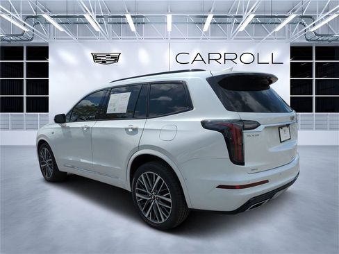 Used 2024 Cadillac XT6 Sport w/ Technology Package image 4