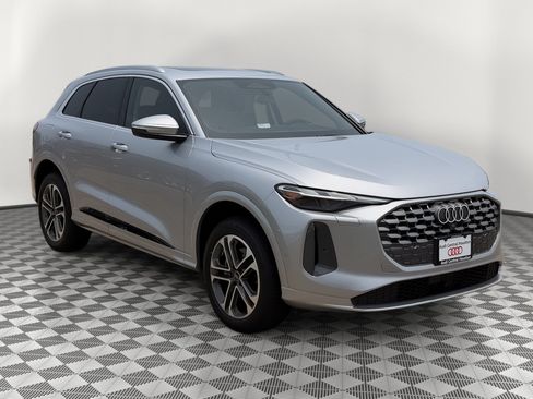 New 2026 Audi Q5 Premium AWD/4WD image 7