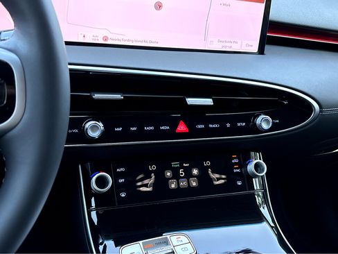 New 2026 Genesis GV70 2.5T image 14