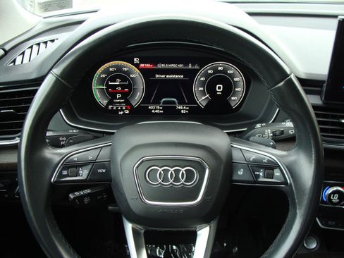 Used 2021 Audi Q5 e Premium Plus w/ Premium Plus Package AWD/4WD image 12
