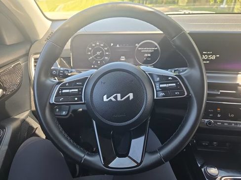 Used 2024 Kia Seltos S FWD image 17