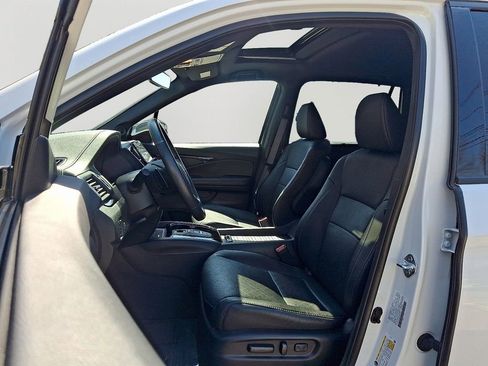 Used 2022 Honda Passport Elite image 14