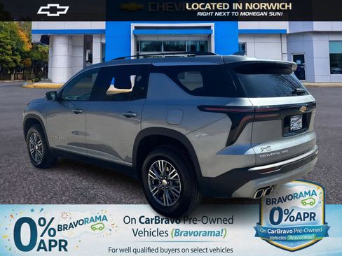 Certified 2025 Chevrolet Traverse LT image 8