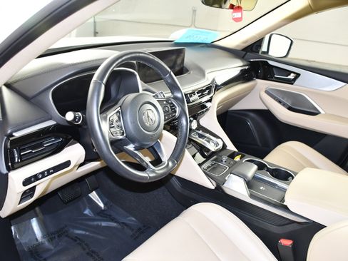 Certified 2024 Acura MDX SH-AWD w/ Technology Package image 2