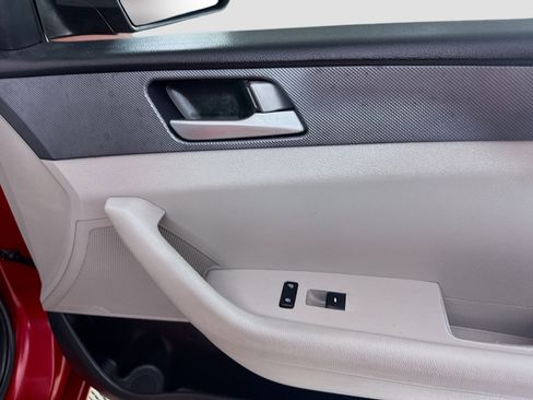 Used 2017 Hyundai Sonata SE image 29