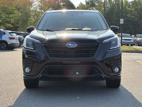 Used 2023 Subaru Forester Premium AWD/4WD image 8